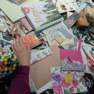 Ateliers Collage Introspectif au P'tit Rex Café – Image 5